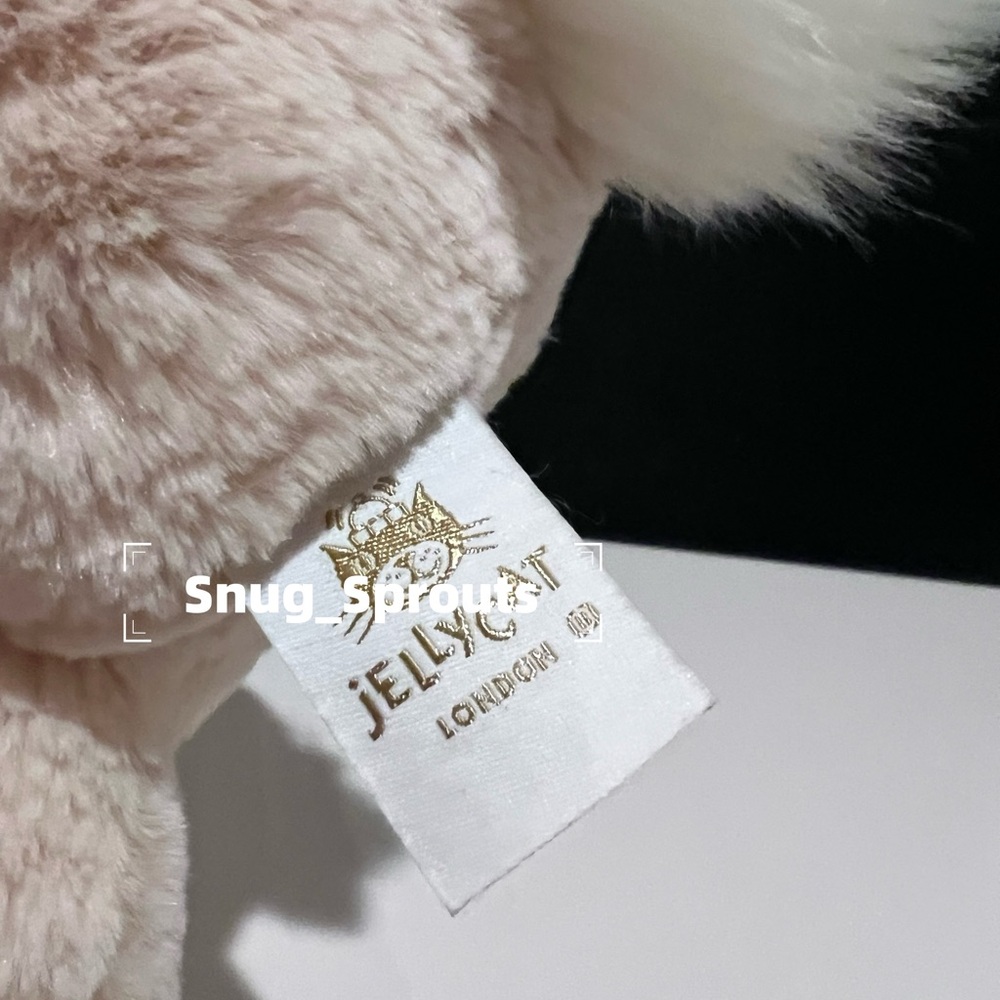 Authentic Jellycat Bashful Luxe Bunny Willow - Medium-Sweet face! - Picture 7 of 9